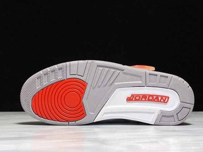 Bmlin shoes 136064-116 3 of Hall Retro Jordan Fame Air 0713